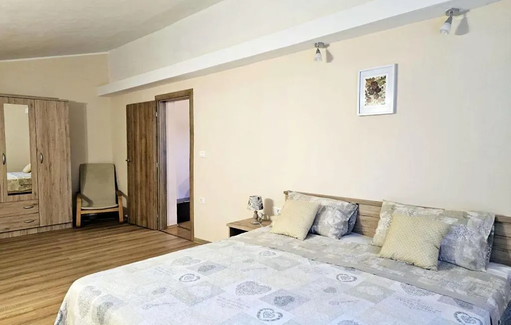 Villa Beautiful Casa Ivana With Pool In Pola